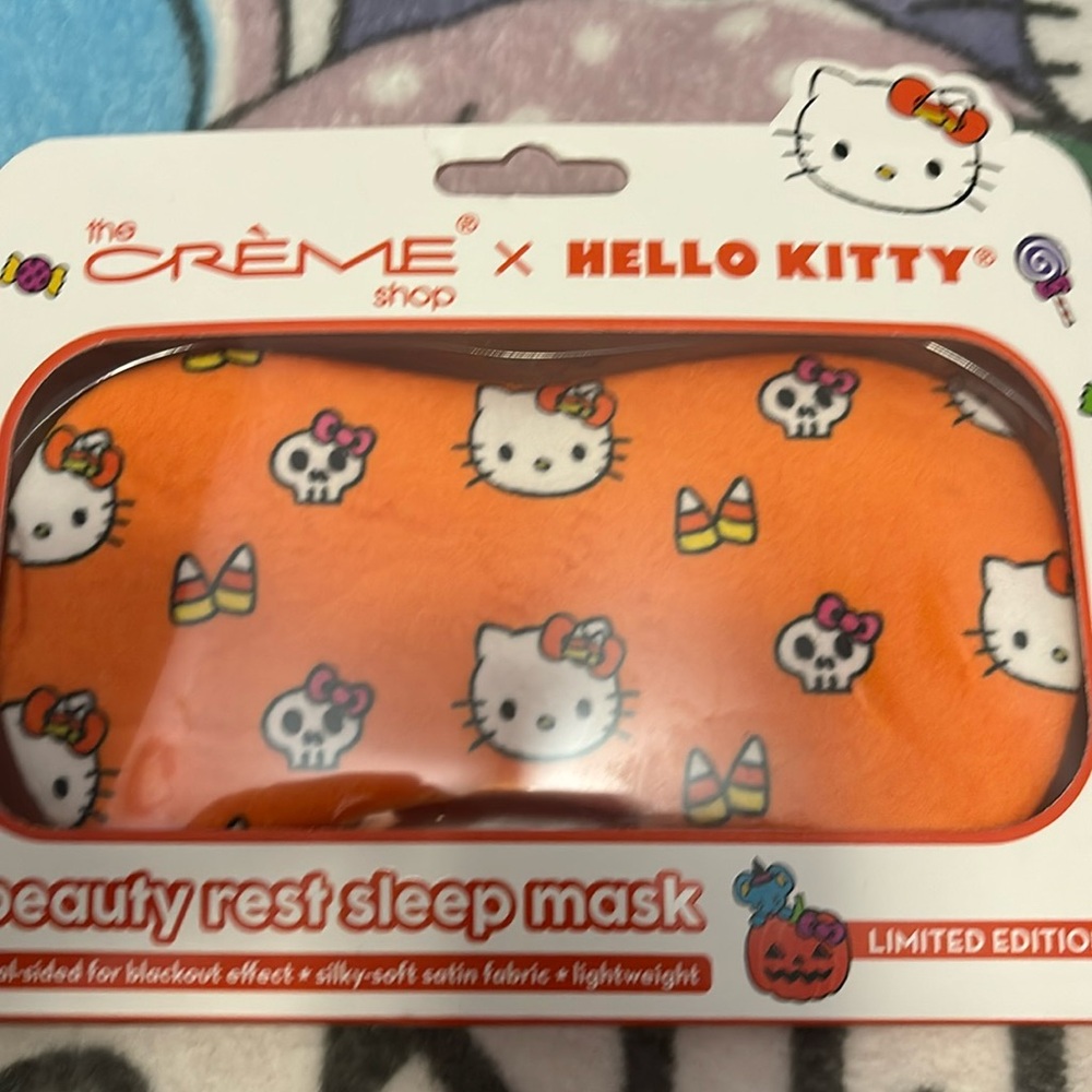 NWT the crème sho Hello Kitty Limited Edition Halloween Beauty Rest Sleep Mask